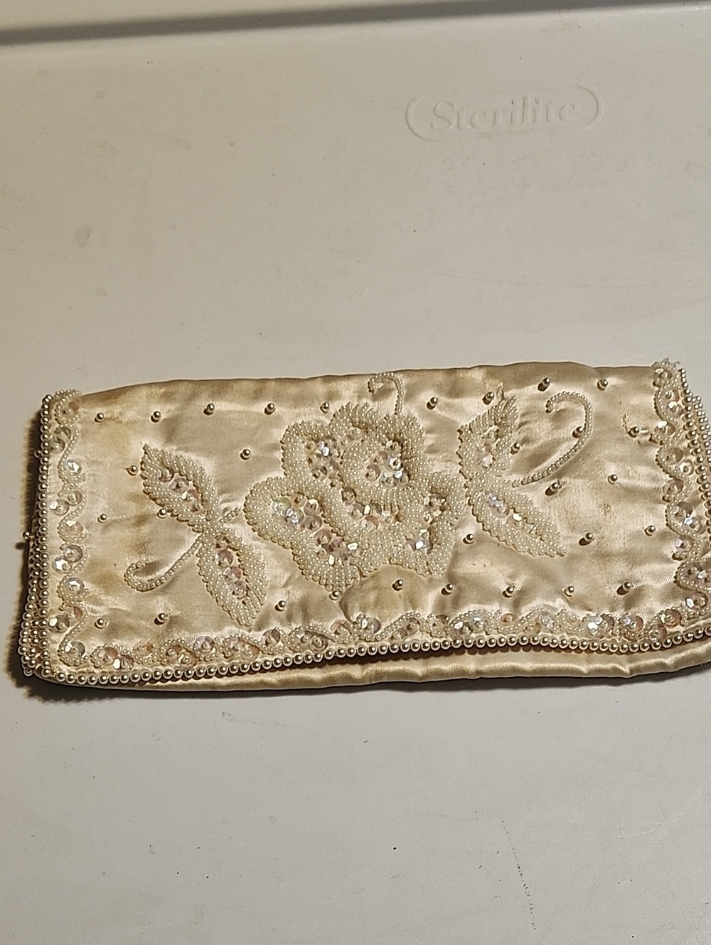 Embellished Satin Floral Evening Clutch in Ivory